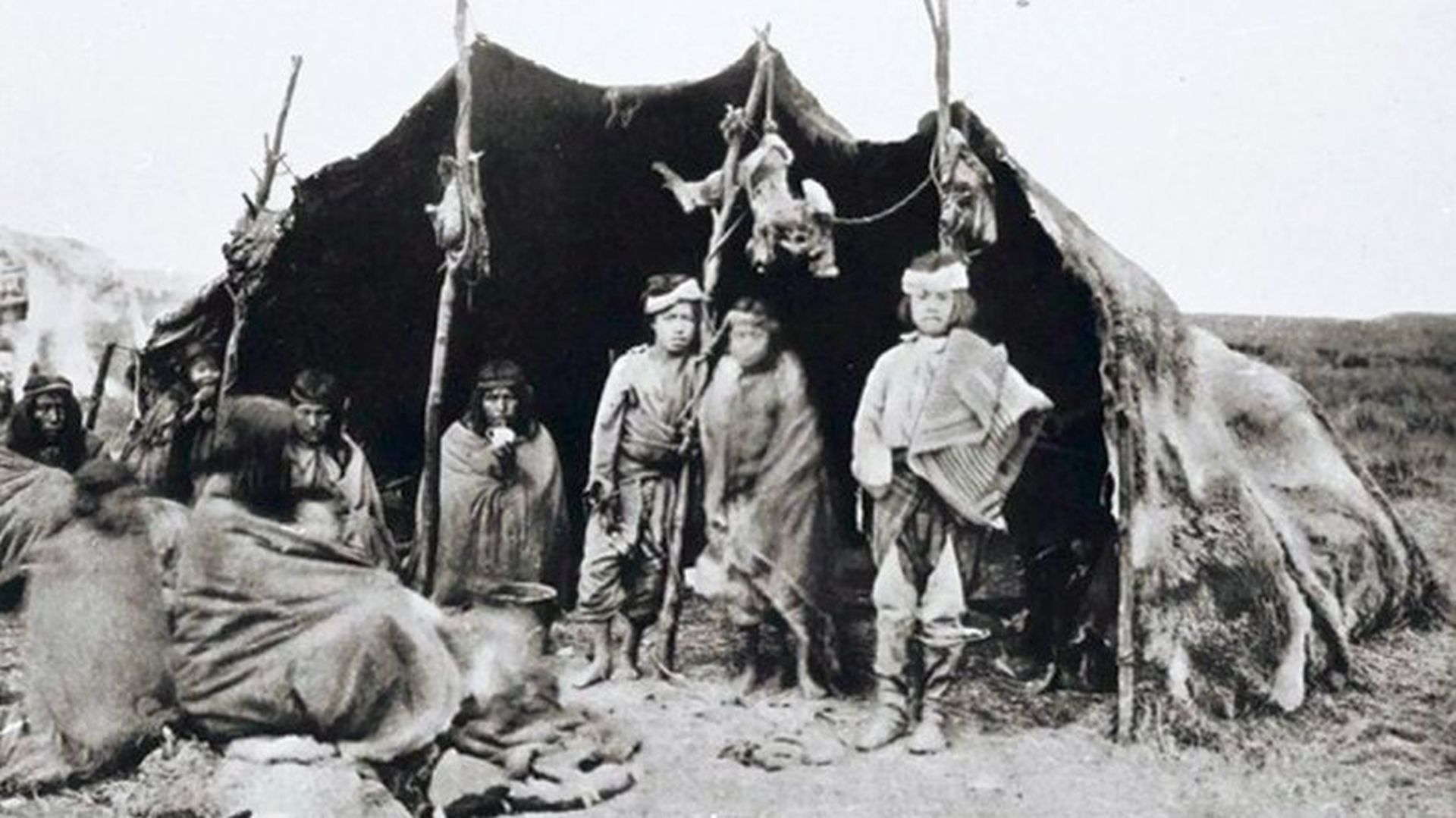 La historia del Reino de los Tehuelches de sus orígenes al declive La historia del Reino de los Tehuelches de sus orígenes al declive